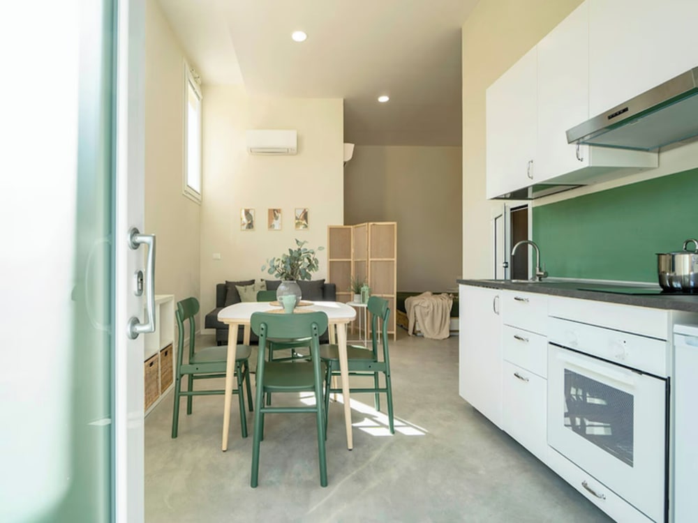 Room-triple Room in Frassino Apartment