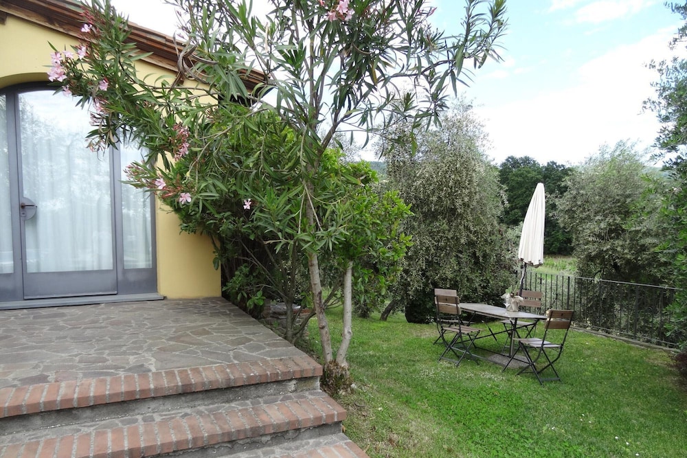 Villa in Vinci With Pool & Panoramic Views view 5