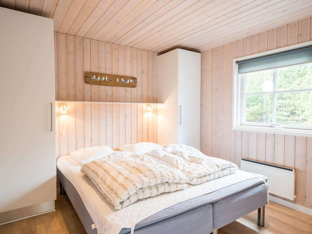 8 Person Holiday Home in Blavand view 3