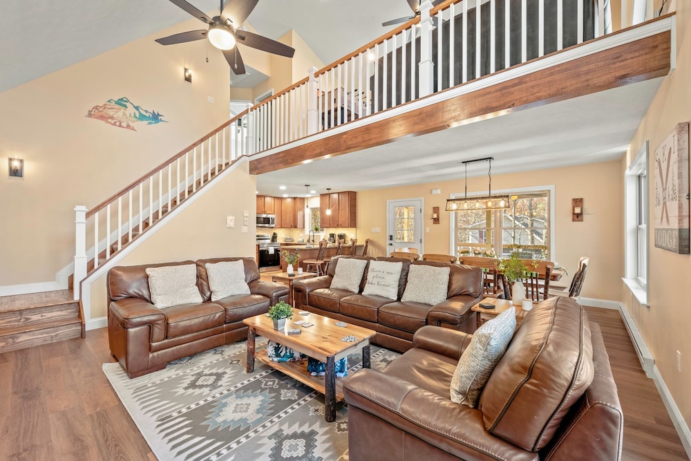 Stephen Way by Avantstay Hot Tub Game Room Albrightsville