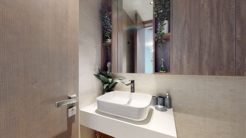 Euro Residence 1103