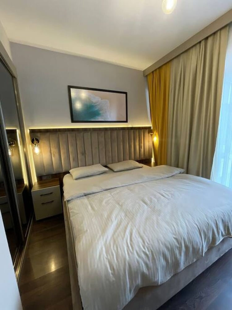 Spectacular 2 1 Apartment in Prime Suites Hotel
