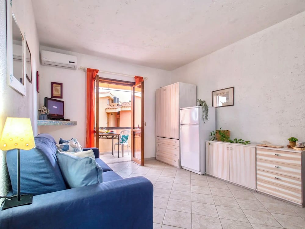 Residence in Marinella just 300 mt from the sea