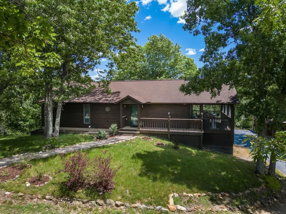 Shenandoah Retreat - Family Home