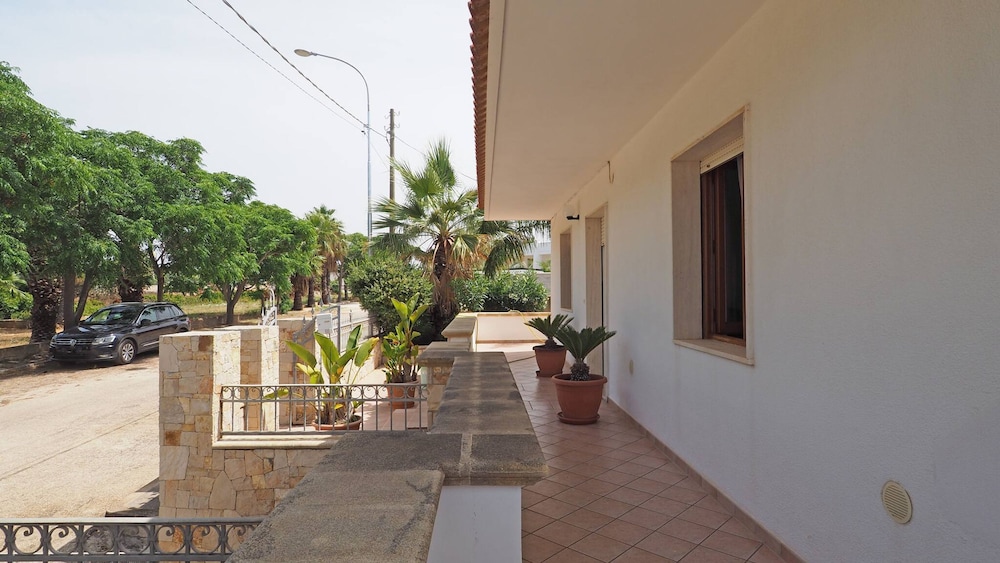 Villa Bellavista 8 Guests 3 Bedrooms by the sea
