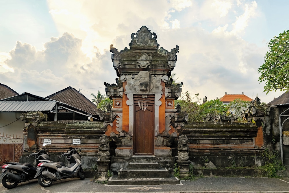 Ray Guest House