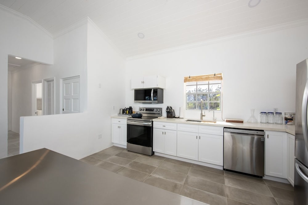 C Breeze 4 Bedroom Home
