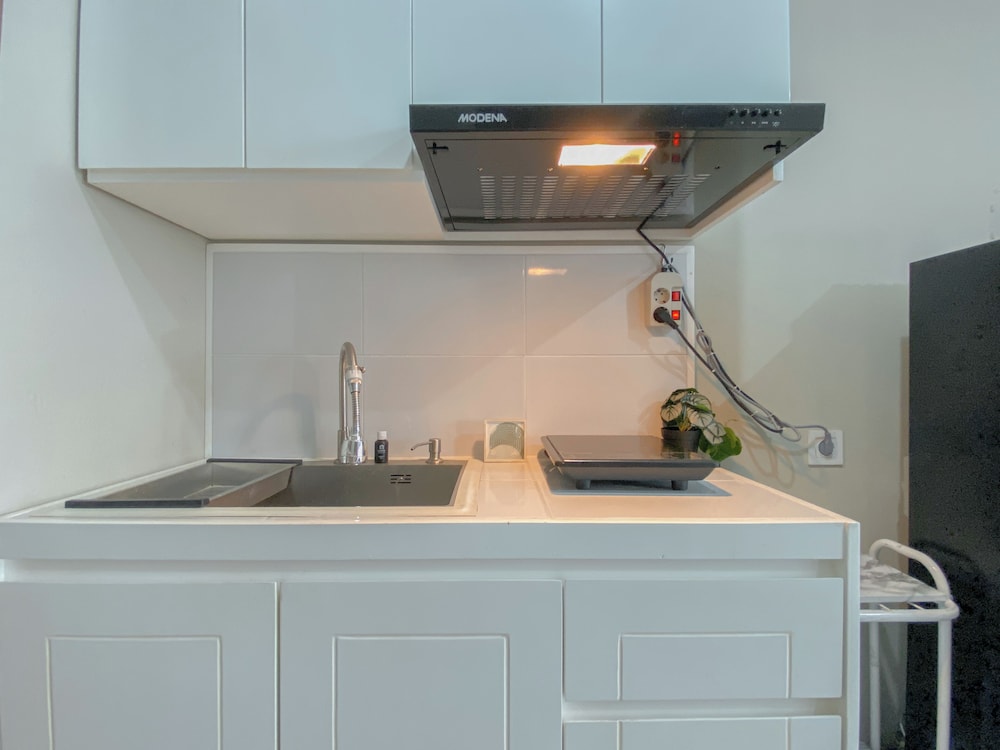 Comfy Studio At Lrt City Sentul - Royal Sentul Park Apartment
