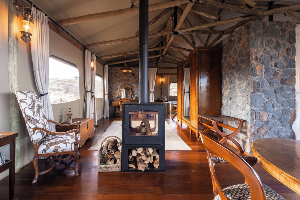 Maloba Lodge - Private Game Reserve