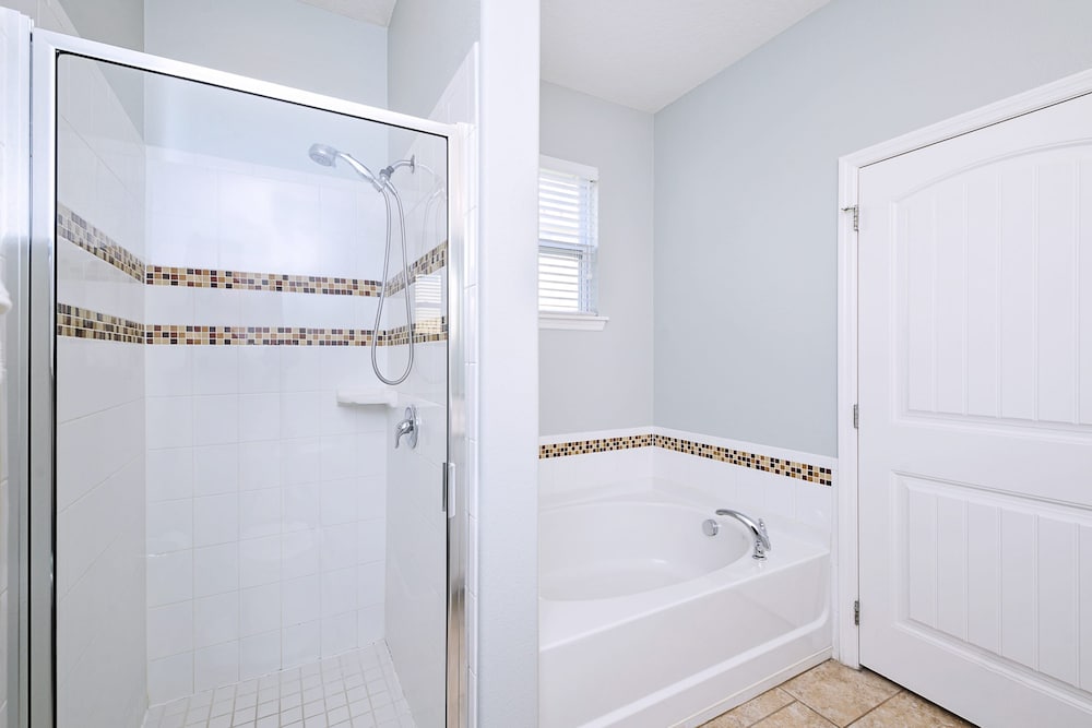 Upstay - Solterra Home w Private Pool Hot Tub