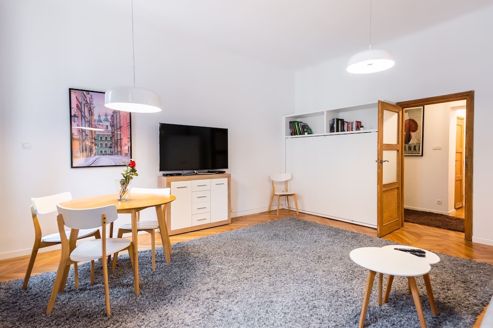 Old Town Market Place Apartment view 4