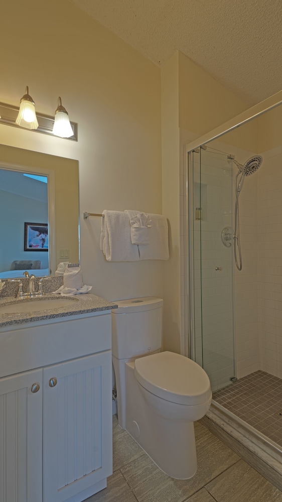 Sea Crest Resort