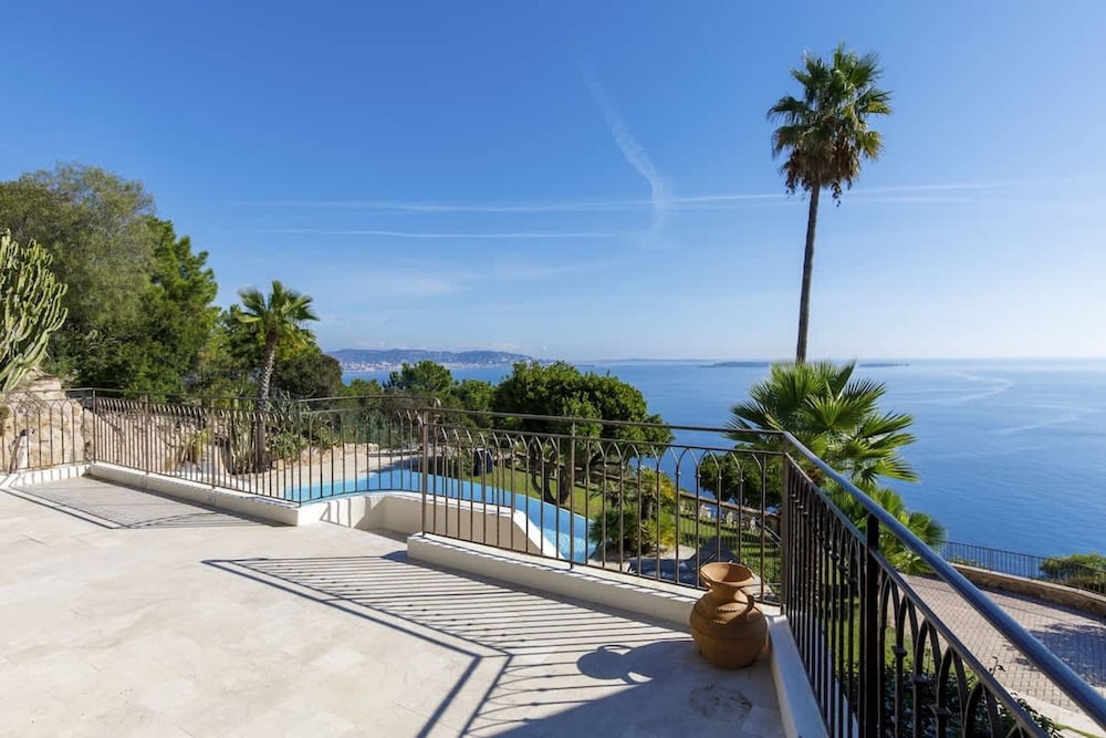 Magnificent Villa With sea View in Theoule sur Mer