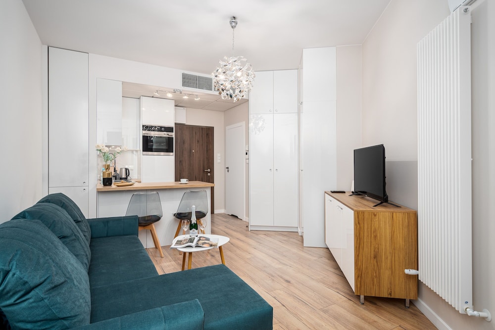 Warsaw Apartments Bliska Wola view 5