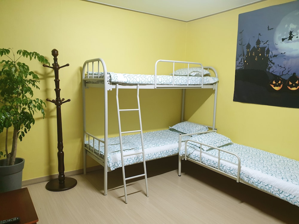 Chowoo Guesthouse