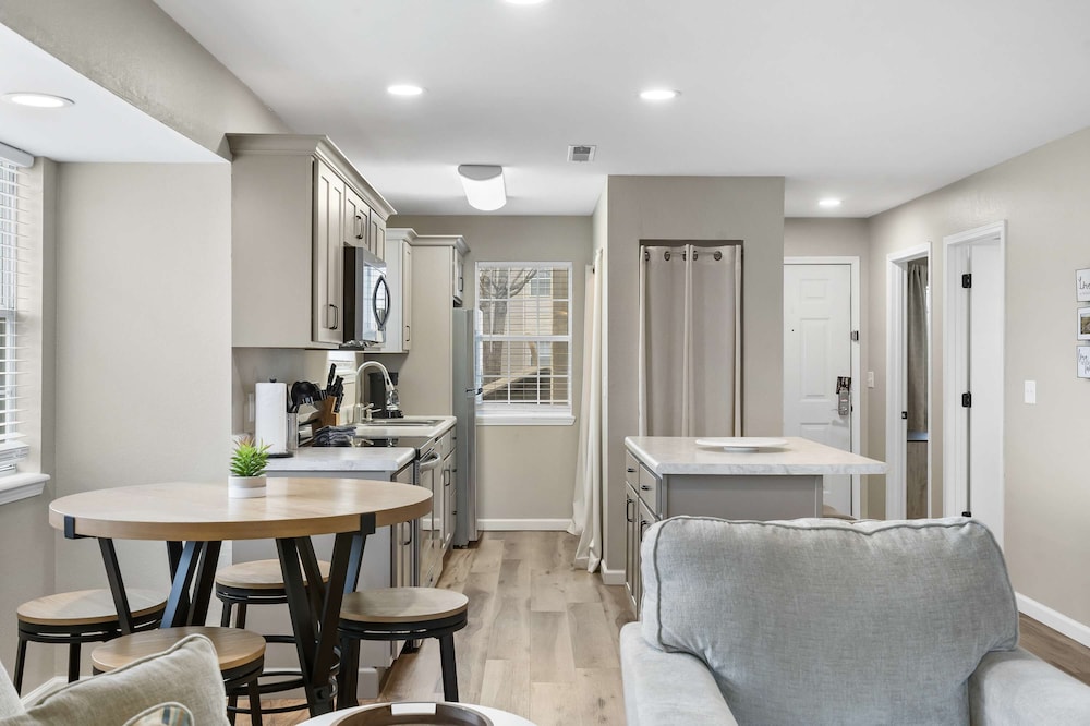 Modern Comfort Retreat