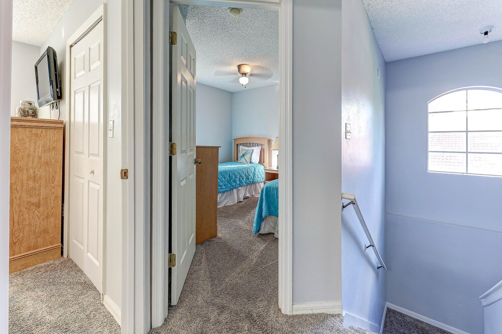Orlando and Kissimmee Town homes by MyOrlandoStay