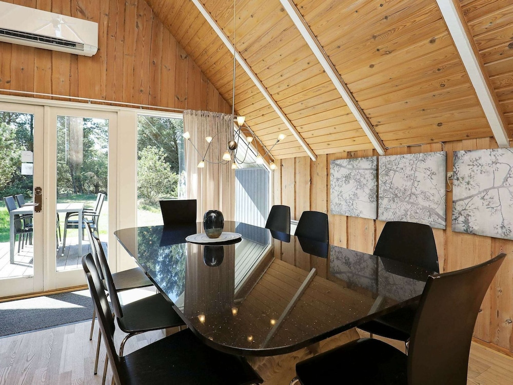 8 Person Holiday Home in Blavand