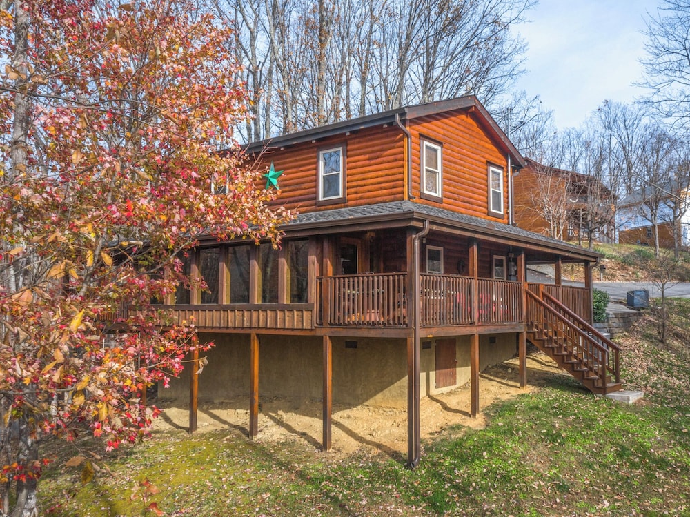 Charlottes Haus by Jackson Mountain Rentals
