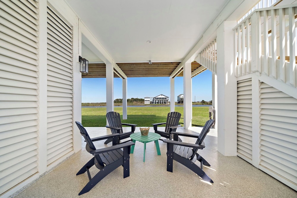 Pelican Perch by Ryson Vacation Rentals
