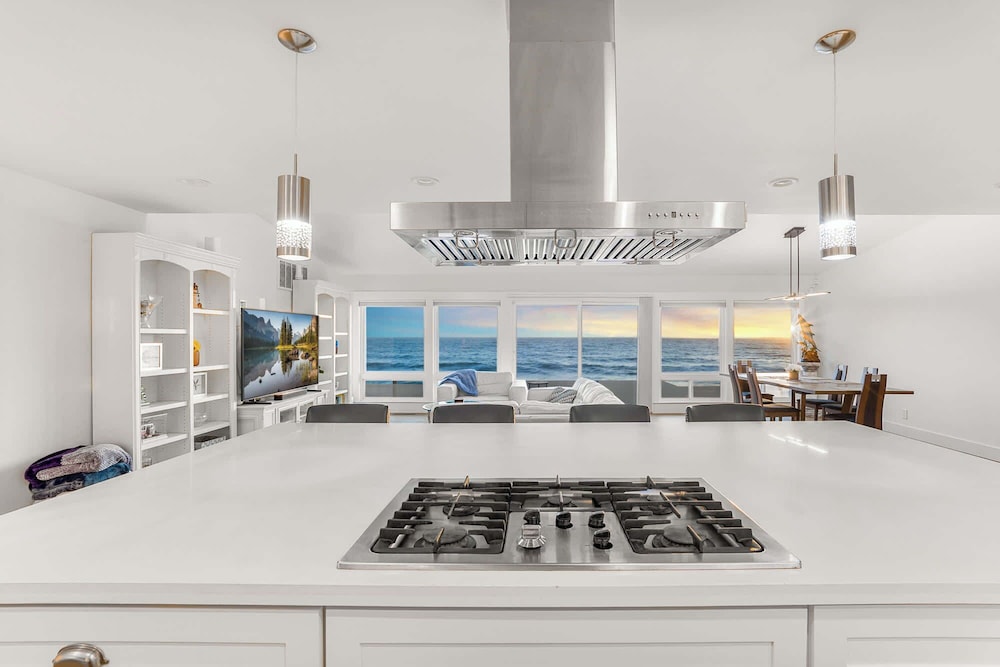@marbella Lane-oceanfront Retreat w/ Stunning View