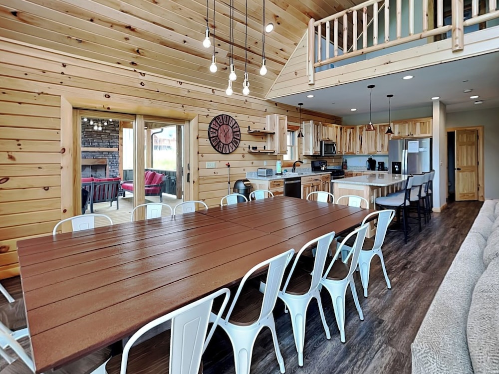 JCS Mountain Villa