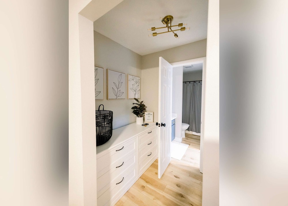 Suite Dreams Condo for 4