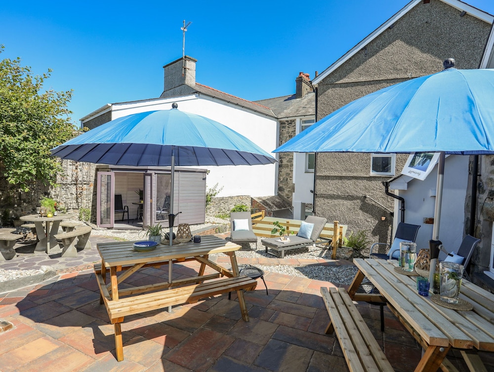 Gwynle - Criccieth