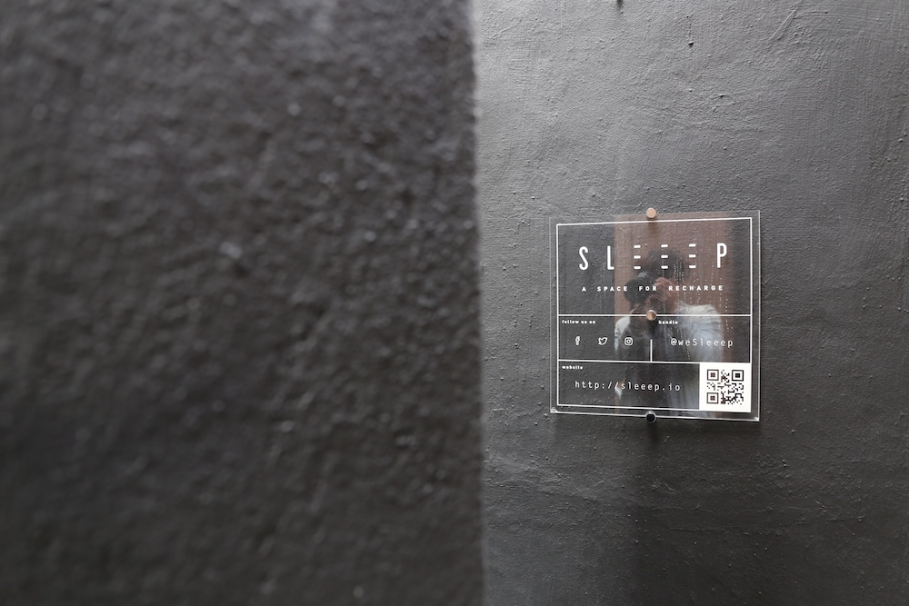 SLEEEP - Capsule Hotel