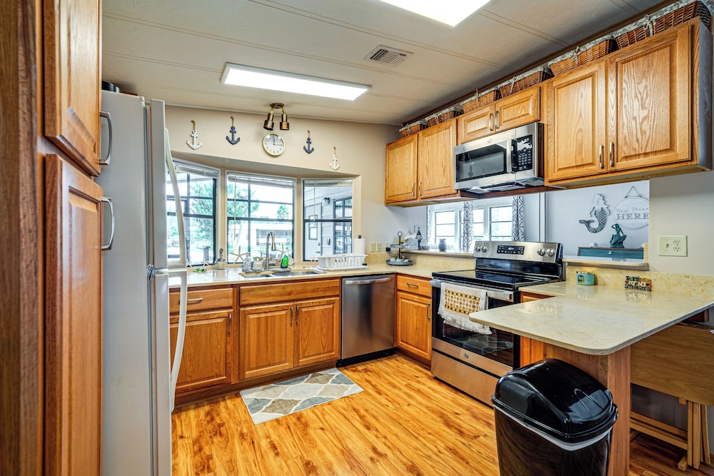 Angler's Paradise! Homosassa River Retreat w/ Dock