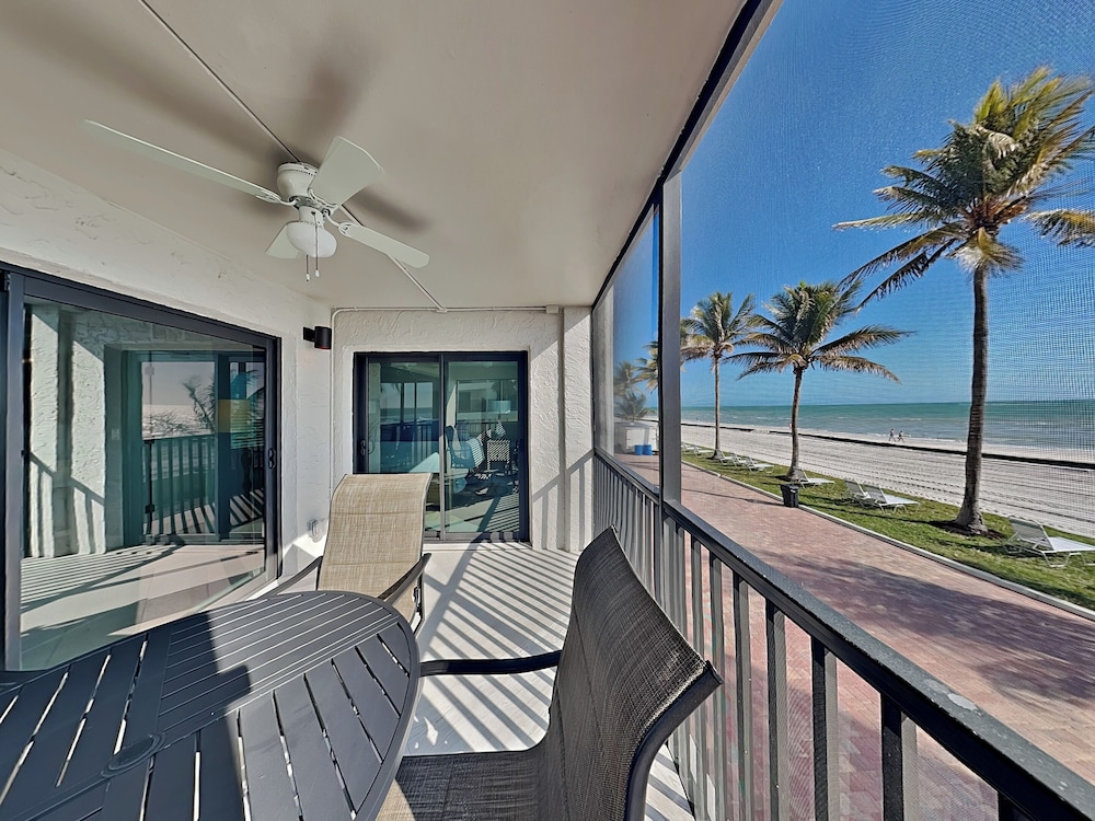 Seaside 1 by Distinctive Beach Rentals