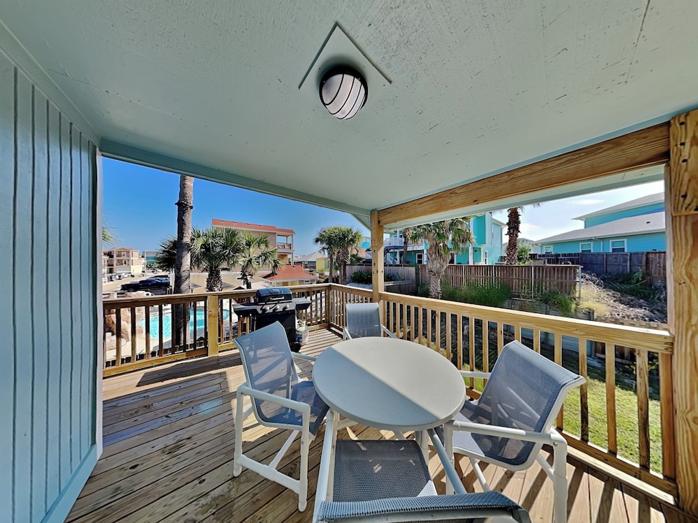 The Seagulls Nest by Silver Sands Vacation Rentals