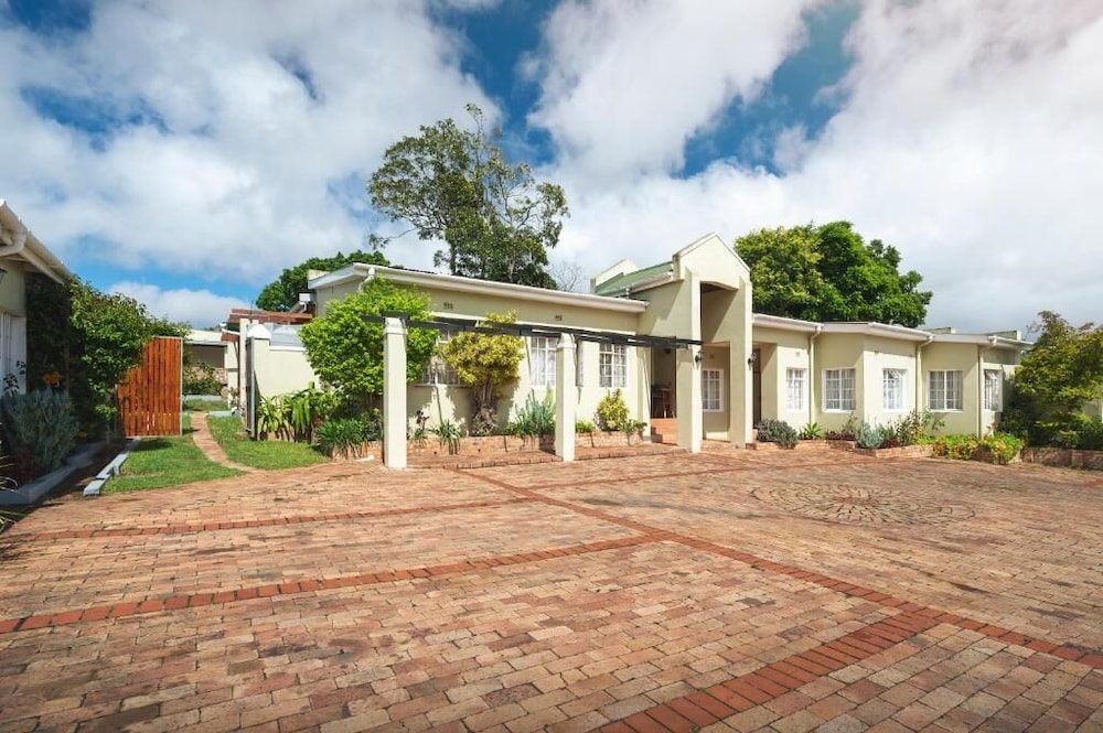 Oak Lodge Guesthouse