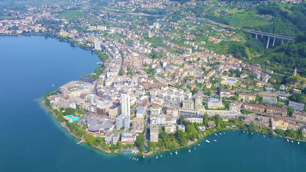 Montreux Vacations - Hotel Bon Port - Property Image 6