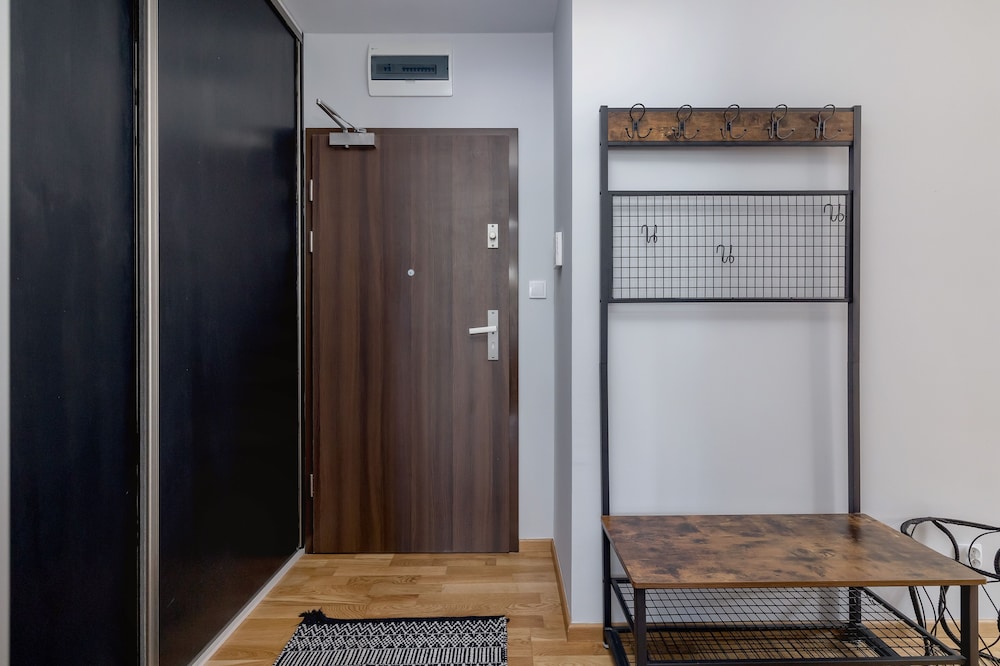 Family Katowice Apartment by Renters