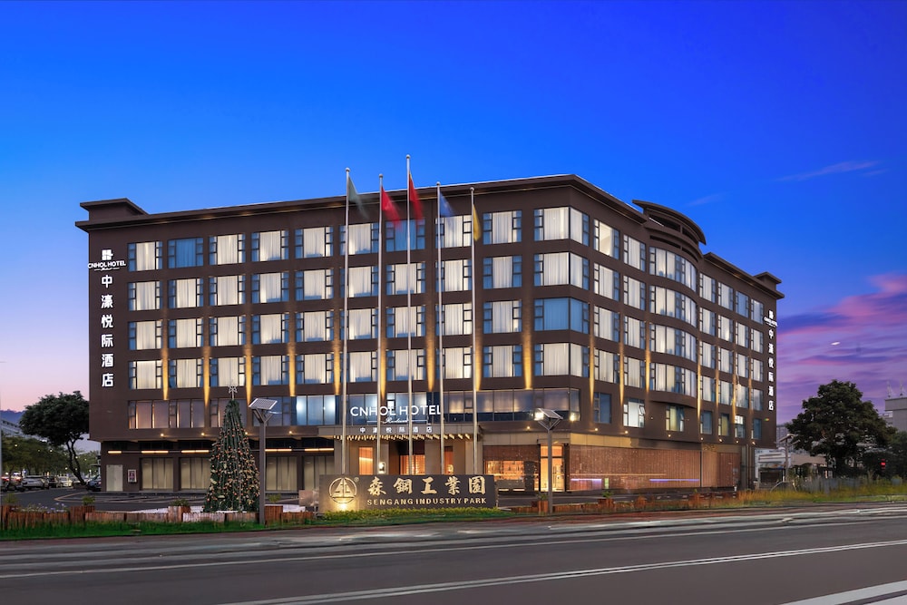 CNHOL RADIENT HOTEL