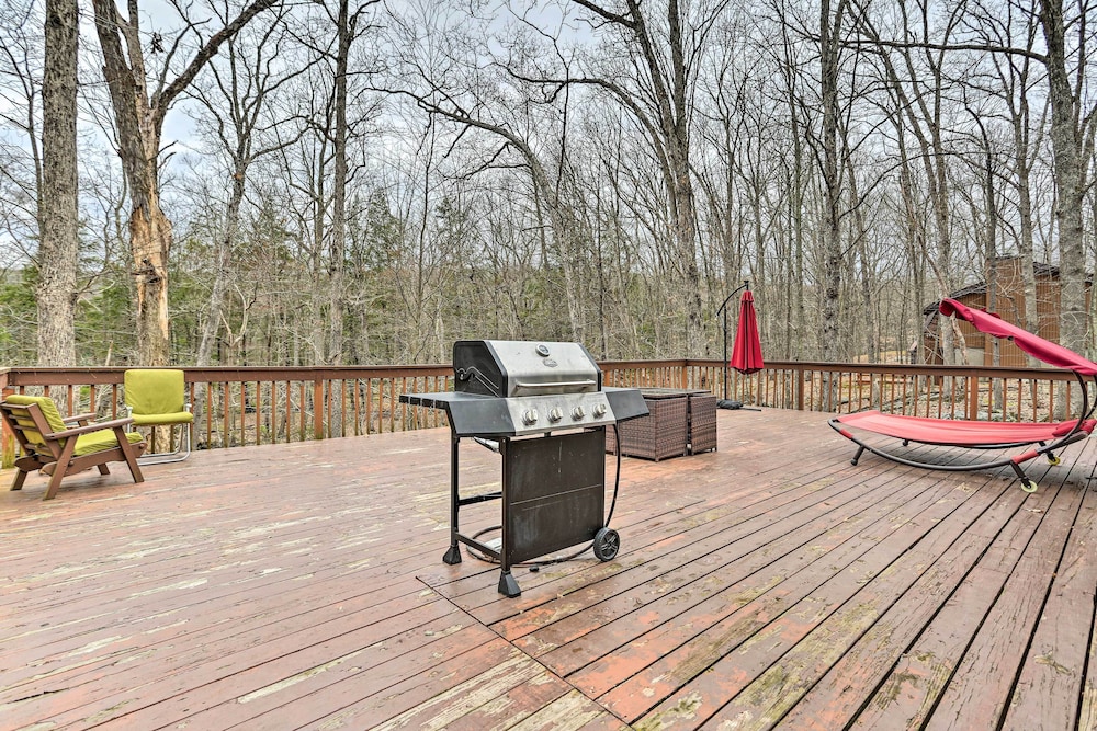 Resort Perks: Picturesque Poconos Getaway!