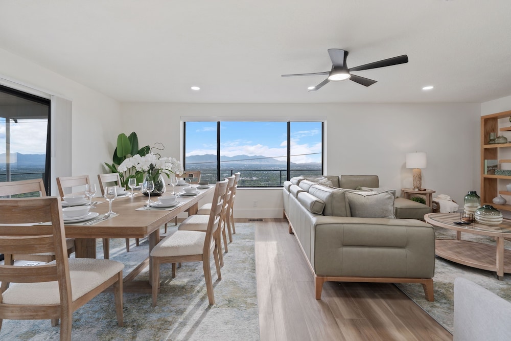 All-new Luxe Stay Views, Sauna & Hot Tub 7 Bedroom Villa