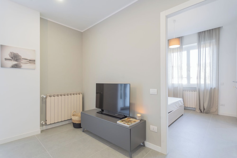 Isola Felice Grandate by Rent all Como
