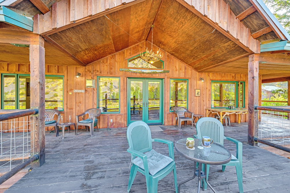 Hike, Fish & Unwind: Remote Escape in Montana
