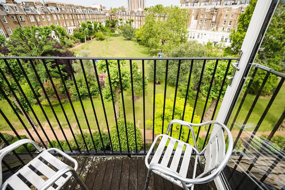 The Luxury Treehouse - One bed Little Venice - by Out of Office Lifestyle