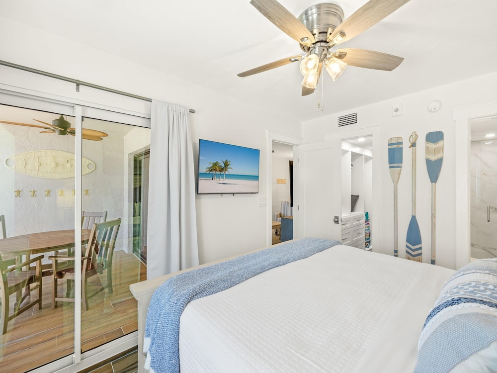 Seaside 3 by Distinctive Beach Rentals