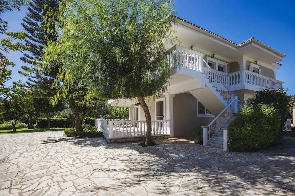 Villa Lilly With Private Pool