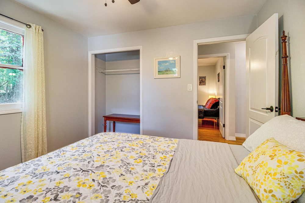 Near State Park & Spring River: Family Gem w/ Yard