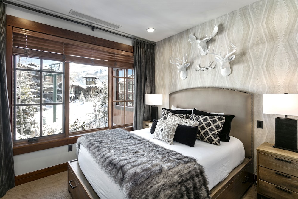 Flagstaff Lodge at Deer Valley Resort - Three Bedroom Residence #408 3 Condo