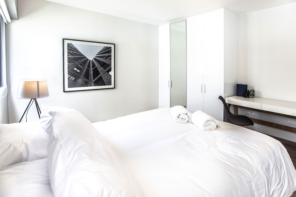 Soho Apartments in Miraflores by Wynwood-House view 4