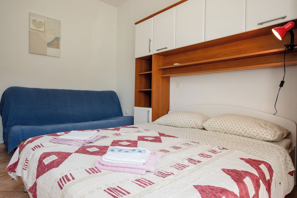 Rab Oasis Retreat - 3 Bedroom Apartment