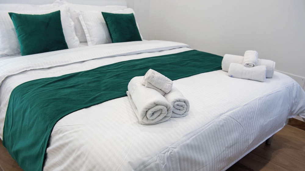 Lovely Rooms by Rentbeat