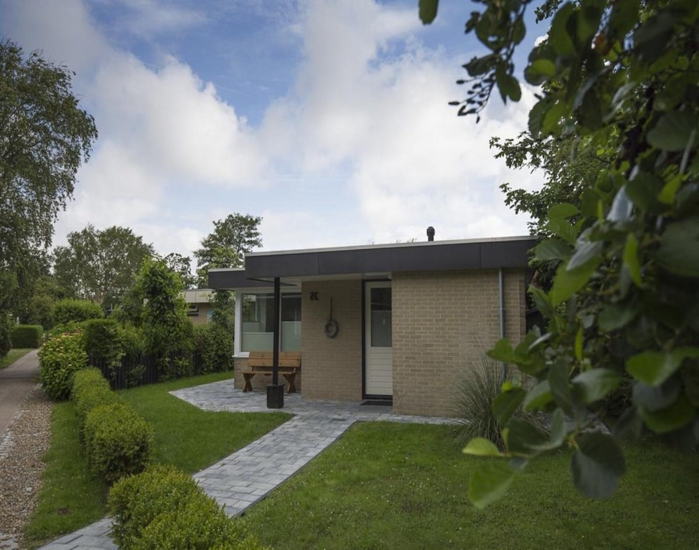 Sint Maartenszee: Renovated Family Retreat