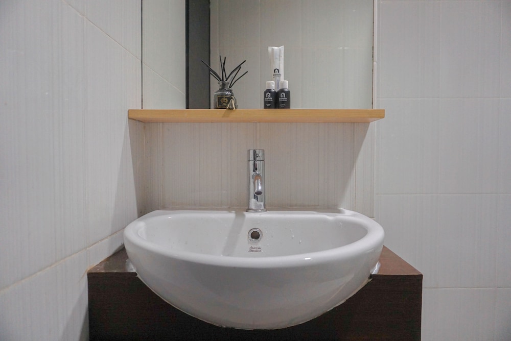 Homey And Nice 2Br At Tamansari Semanggi Apartment